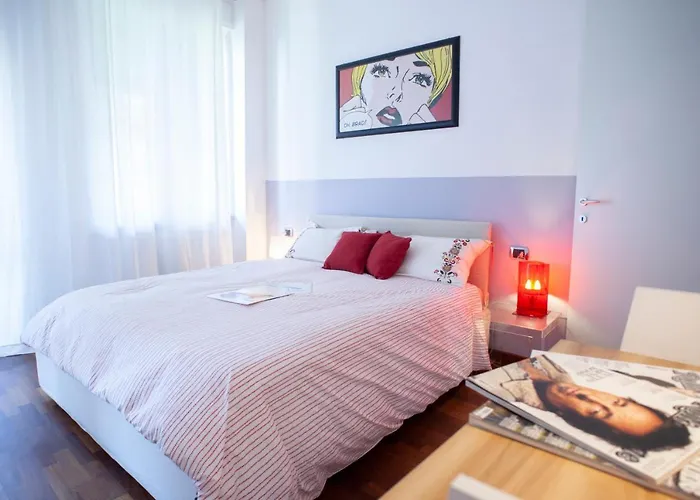 Pop_House, In The Heart Of Milano!